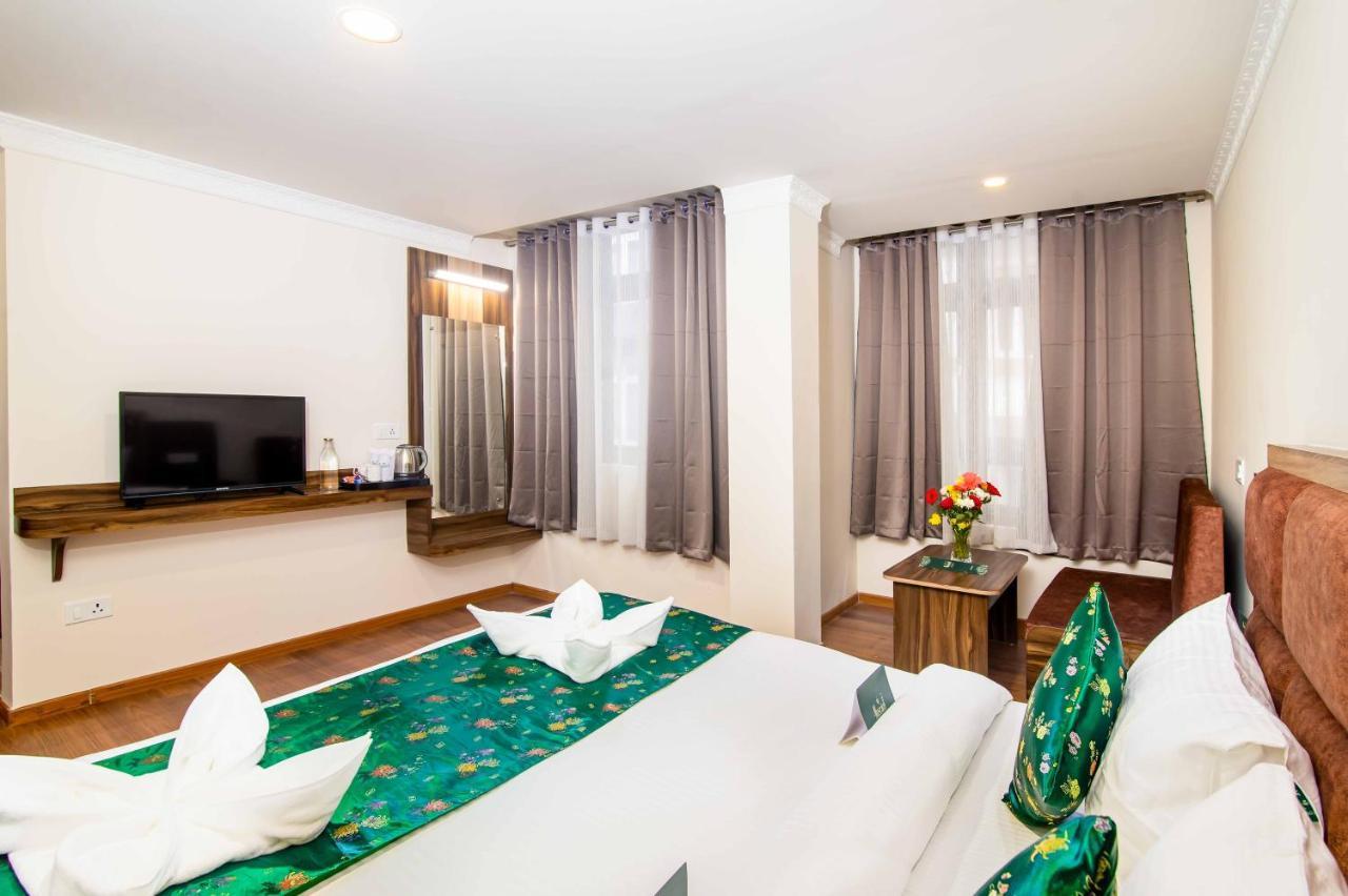 Muscatel Central Hotel - Dzeemkhang Gangtok Exteriör bild