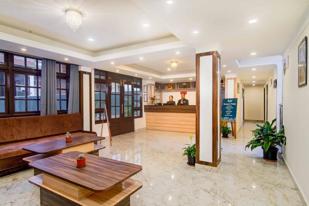 Muscatel Central Hotel - Dzeemkhang Gangtok Exteriör bild